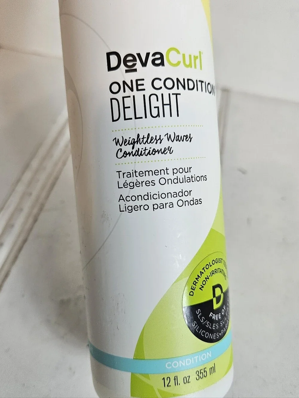 DevaCurl One Condition Delight Conditioner 12 oz Weightless Waves Wavy Hair